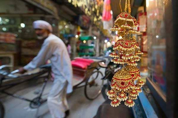 Shopping in Amritsar - What and Where to Buy in Amritsar?
